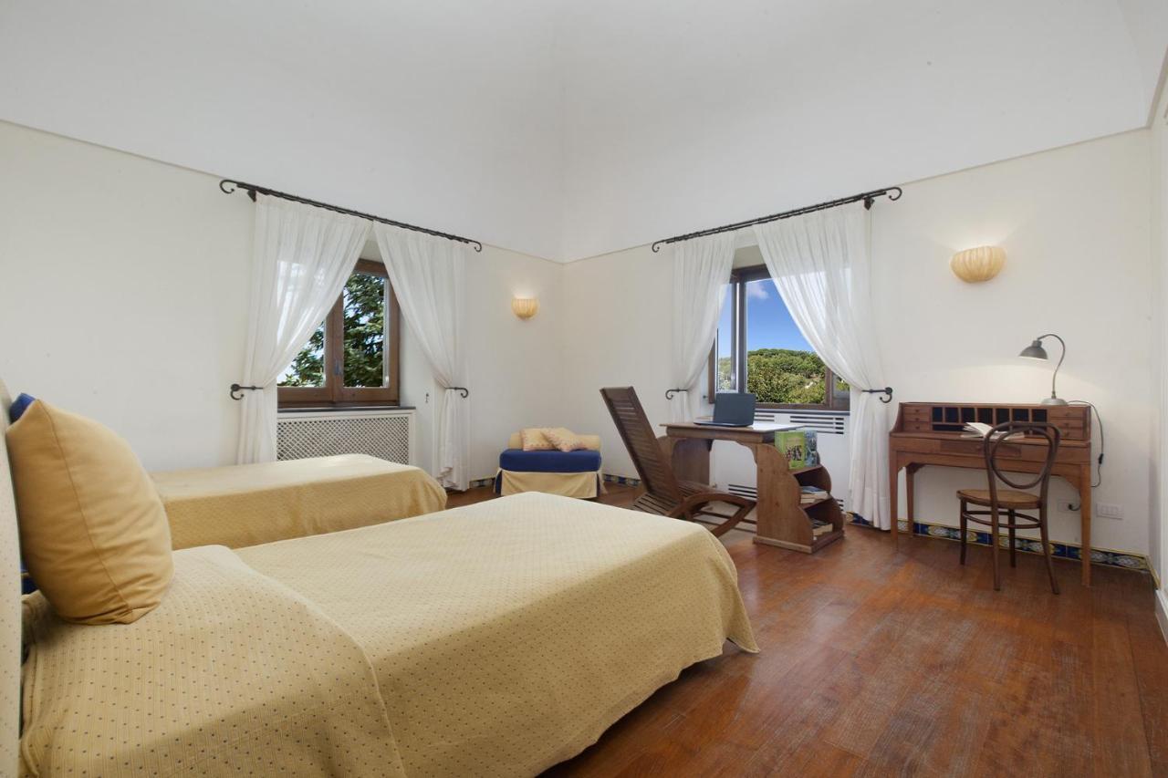 Amore Rentals - Residence Bosco SantʼAgata sui Due Golfi Exteriör bild