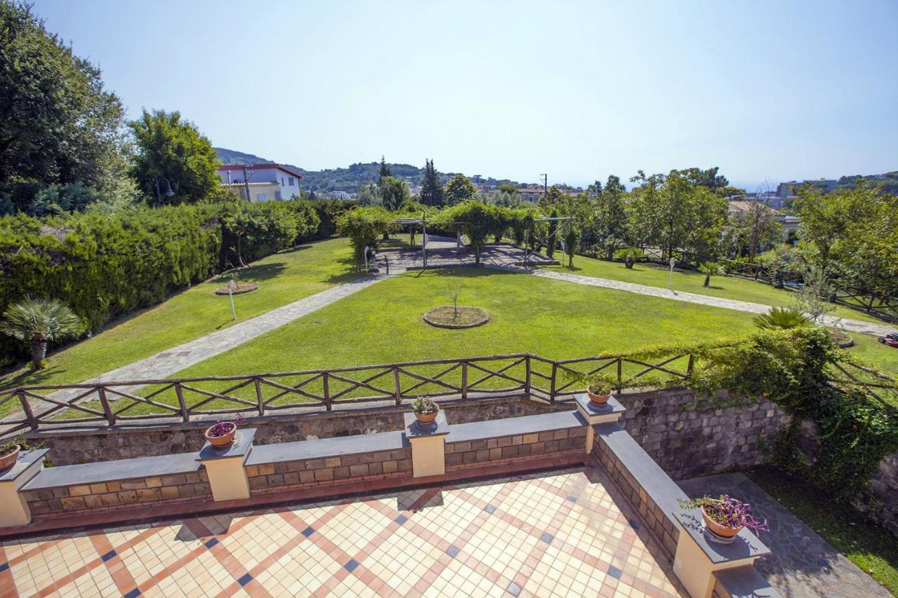 Amore Rentals - Residence Bosco SantʼAgata sui Due Golfi Exteriör bild