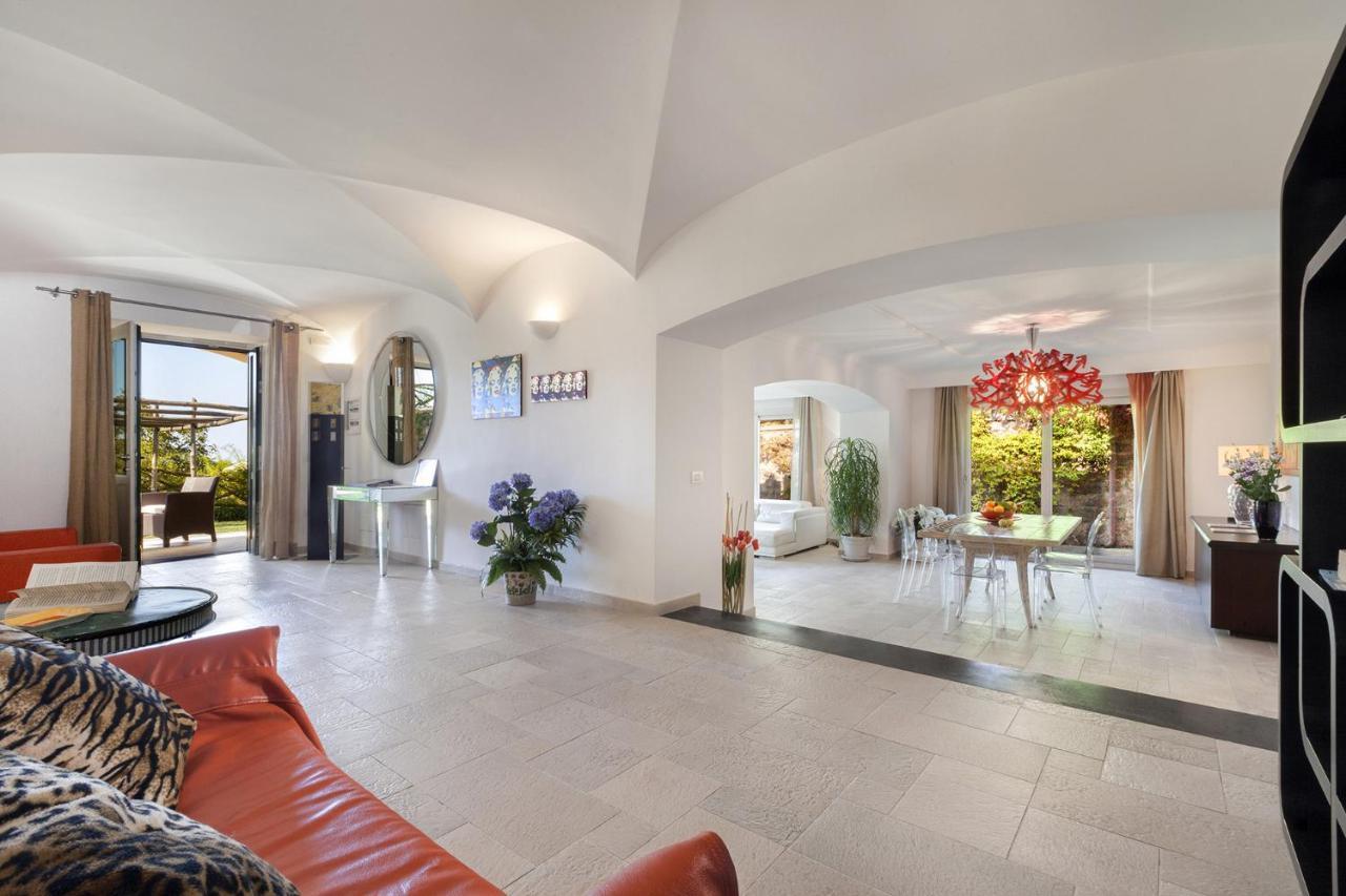 Amore Rentals - Residence Bosco SantʼAgata sui Due Golfi Exteriör bild